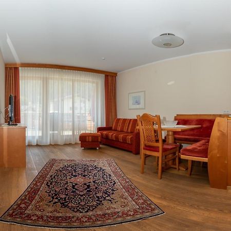 Hotel Garni Elisabeth Цель-ам-Циллер Экстерьер фото