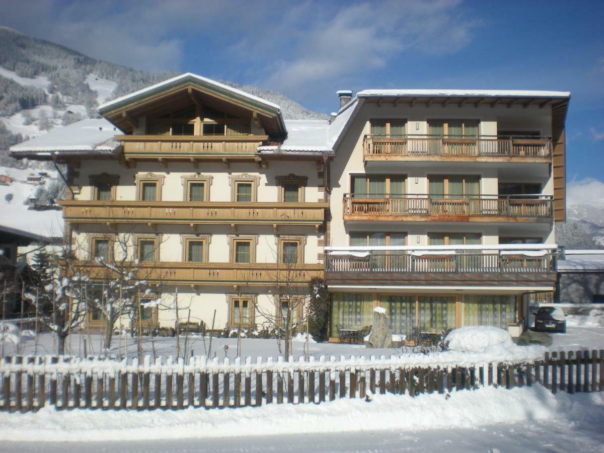 Hotel Garni Elisabeth Цель-ам-Циллер Экстерьер фото